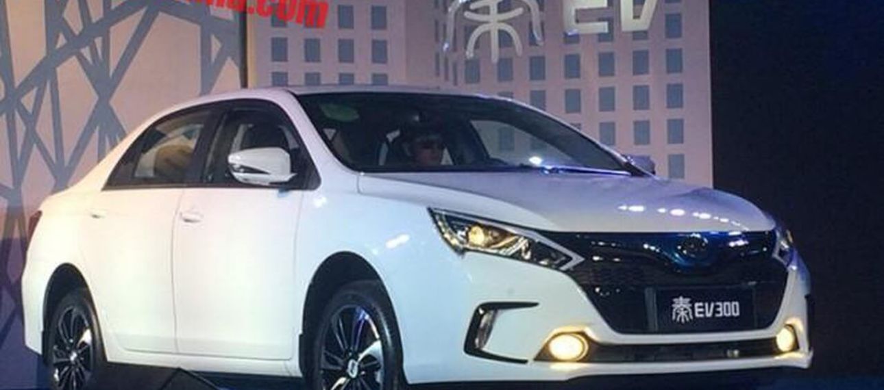 Рестайлинговый Geely Emgrand X7 «засветился» на тестах Рестайлинговый Geely Emgrand X7 «засветился» на тестах