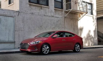 Американский вариант Hyundai Elantra обзавелся новым движком Американский вариант Hyundai Elantra обзавелся новым движком