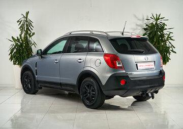 Opel Antara Вид 4