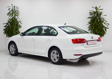 Volkswagen Jetta Вид 5