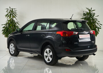 Toyota RAV4 Вид 4