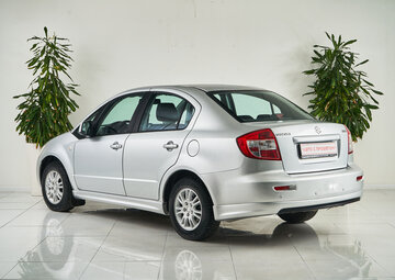 Suzuki SX4 Вид 4