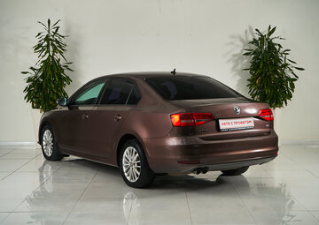 Volkswagen Jetta Вид 4