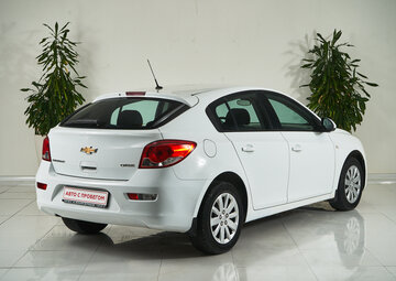 Chevrolet Cruze Вид 5
