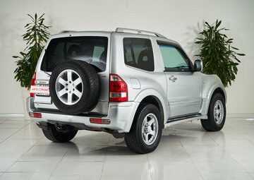 Mitsubishi Pajero Вид 5