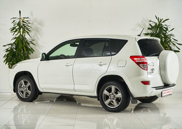 Toyota RAV4 Вид 3