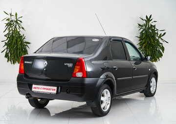 Renault Logan Вид 5