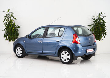 Renault Sandero Вид 4
