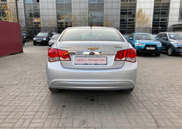 Chevrolet Cruze Вид 4