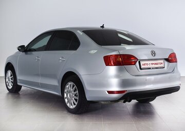 Volkswagen Jetta Вид 3