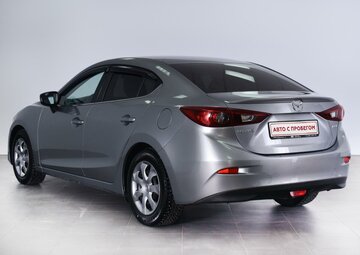 Mazda 3 Вид 3