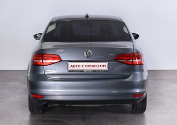 Volkswagen Jetta Вид 4