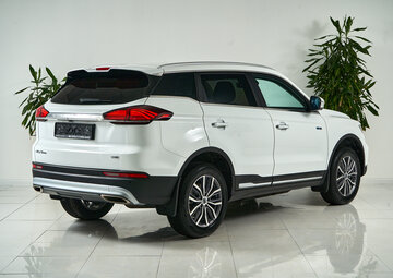 Geely Atlas Pro Вид 5