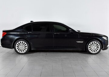 BMW 7 серии Вид 4