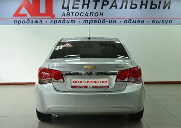 Chevrolet Cruze Вид 4