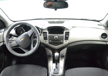 Chevrolet Cruze Вид 5