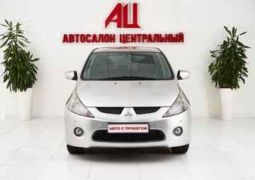 Mitsubishi Grandis Вид 2