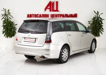 Mitsubishi Grandis Вид 5