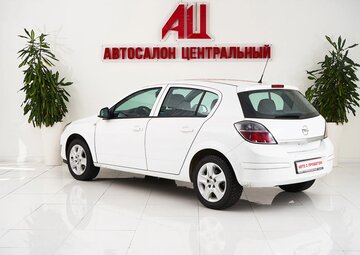 Opel Astra Вид 4