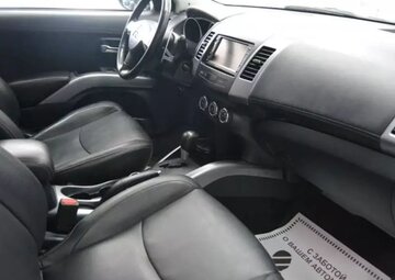 Mitsubishi Outlander Вид 5