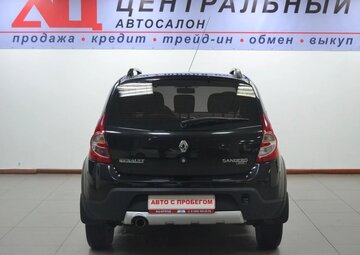Renault Sandero Вид 4